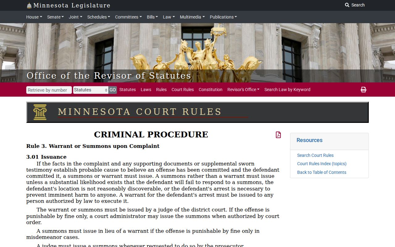 Jackson County bench warrants page citing the Minnesota rule on warrant contents
